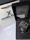 ساعت مردانه برند دنیل کلین با جعبه و پاکت دفترچه دنیل کلین