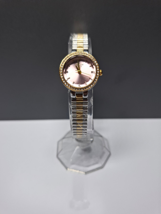 ساعت زنانه برند تیسوت تک موتور دور نگین