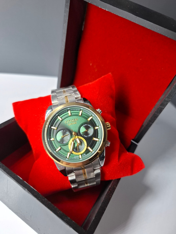 ساعت مردانه برند ستیزن داخل جعبه