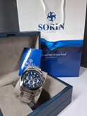 ساعت مردانه برند سورین با جعبه و پاکت دفترچه سورین