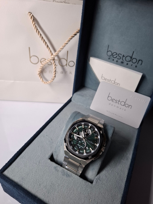 ساعت مردانه برند بستدان با جعبه و پاکت دفترچه بستدان