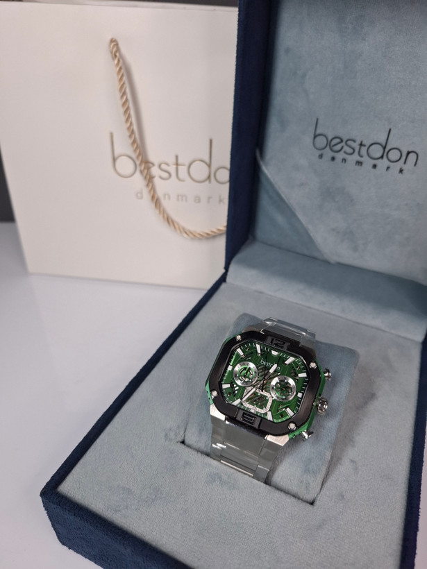 ساعت مردانه برند بستدان با جعبه و پاکت دفترچه بستدان