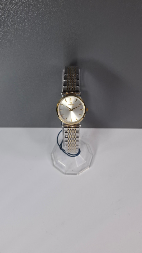 ساعت زنانه برند نوادا کلاسیک ساده