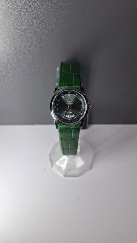 ساعت زنانه برند اورینت بند چرمی کلاسیک