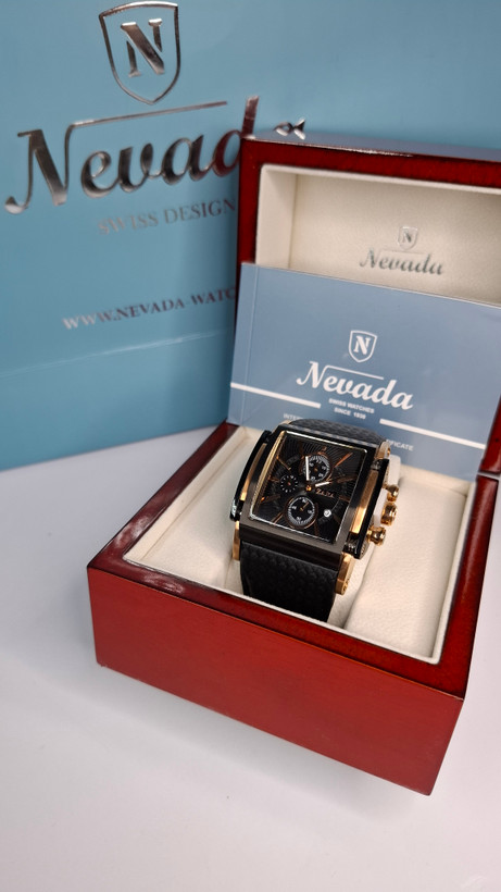 ساعت مردانه برند نوادا با جعبه و پاکت دفترچه نوادا