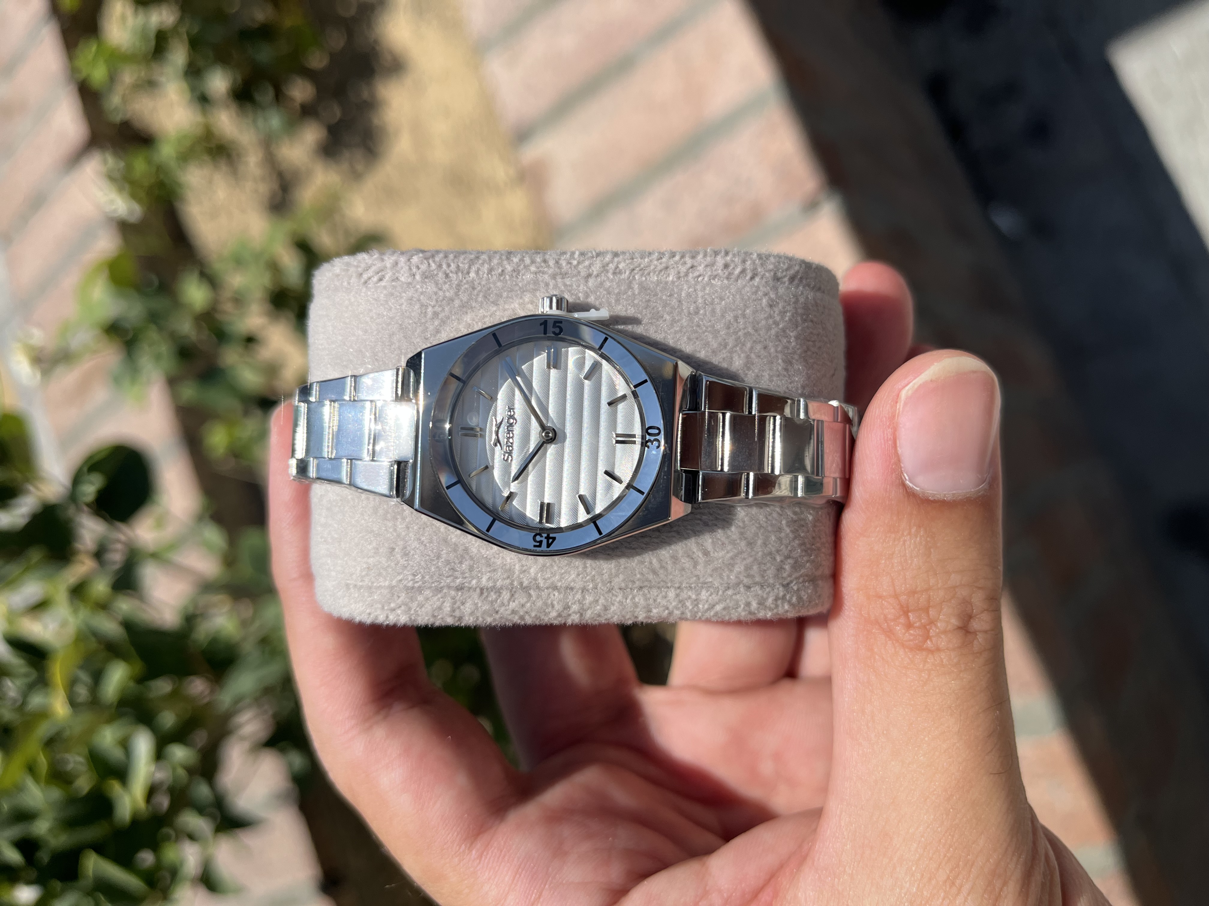 ساعت زنانه اسلازنجر استیل صفحه نقره ای slazenger