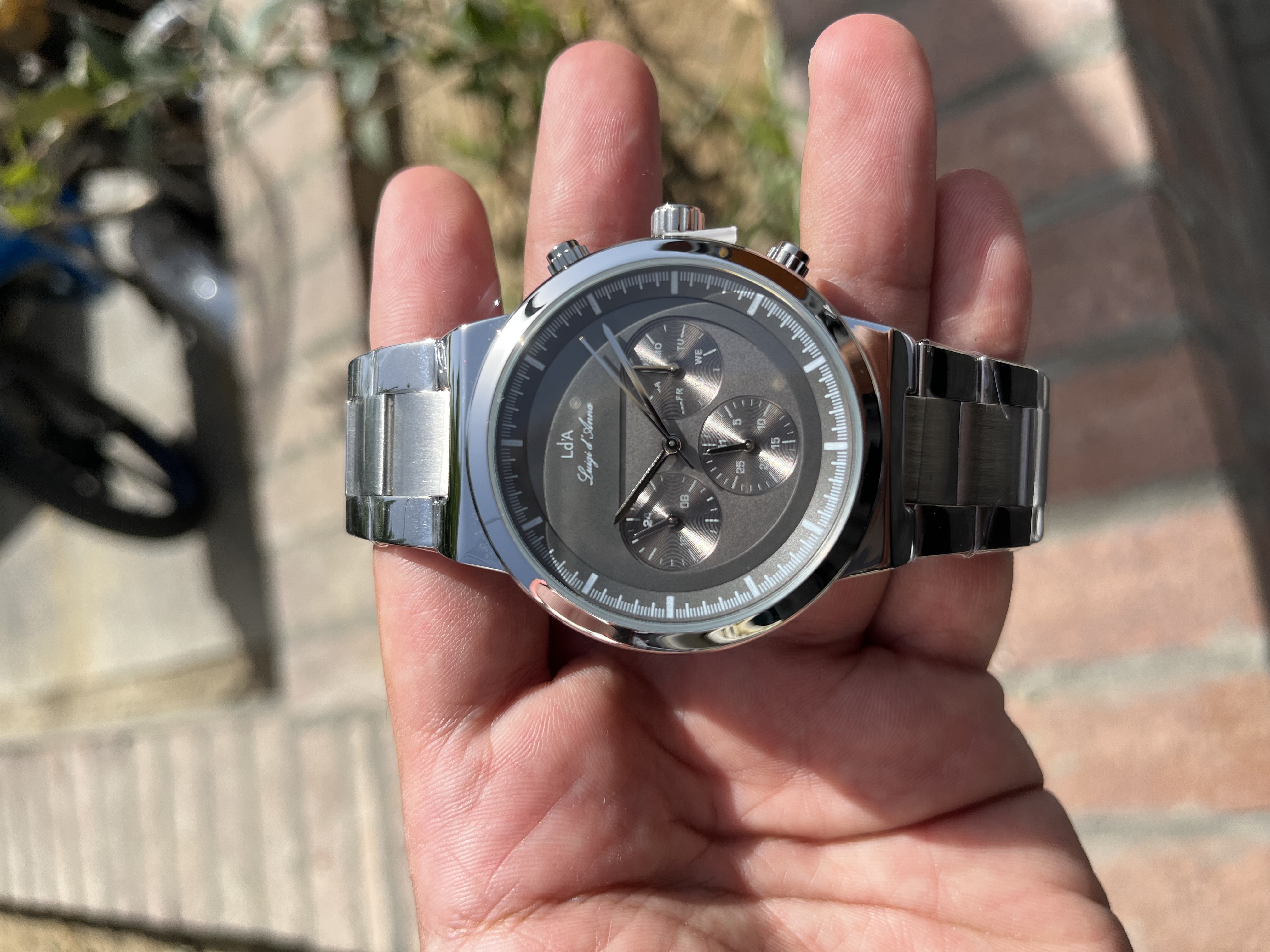 ساعت مردانه طوسی ال د ای سه موتوره